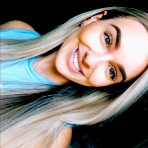 Meet your Posher, Natalia